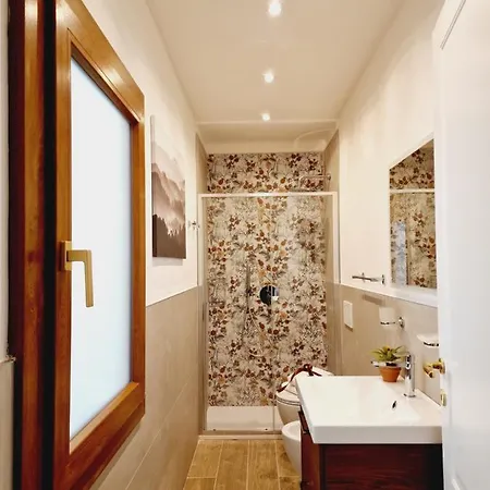 Messer Dario In Apartment Florence